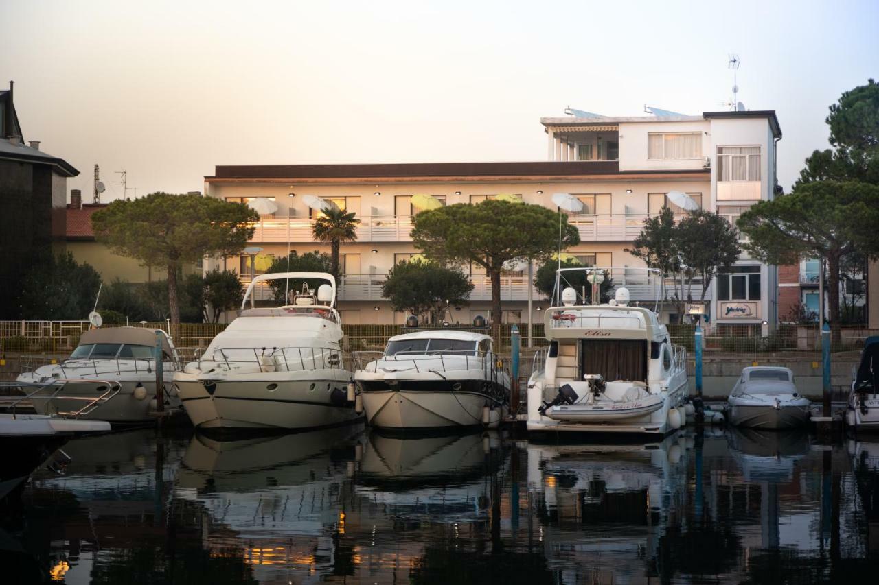 Yachting Residence Ліньяно-Сабб'ядоро Екстер'єр фото